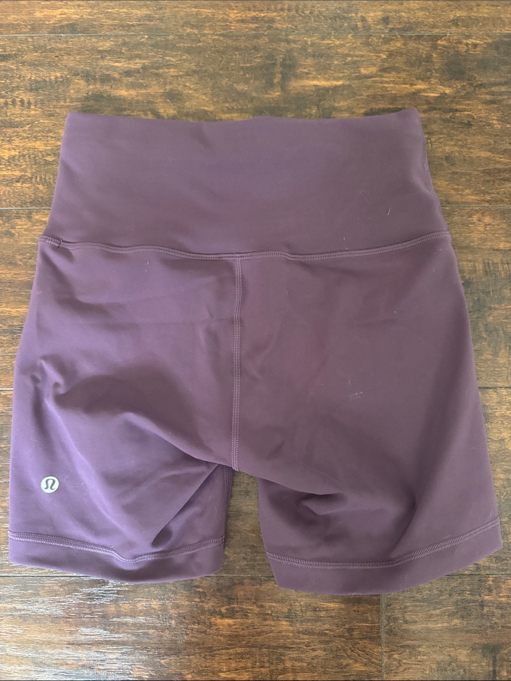 Lululemon Wunder Train High-Waist Performance Women’s Shorts 6” - Picture 2 of 4